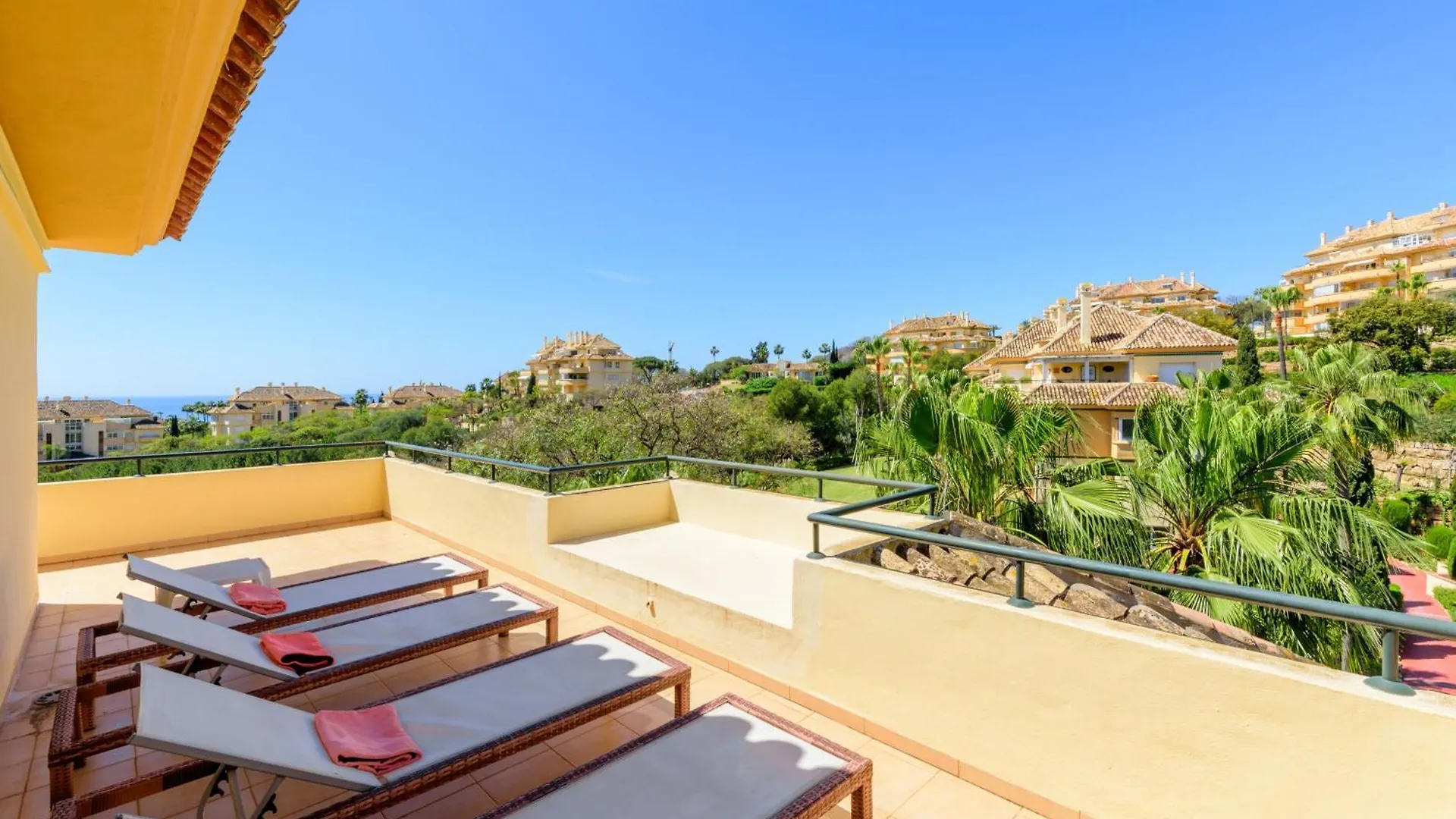 Apartament Elviria Hills Penthouse - Idyllic Golf & Sea View Oasis In Marbella 0*,